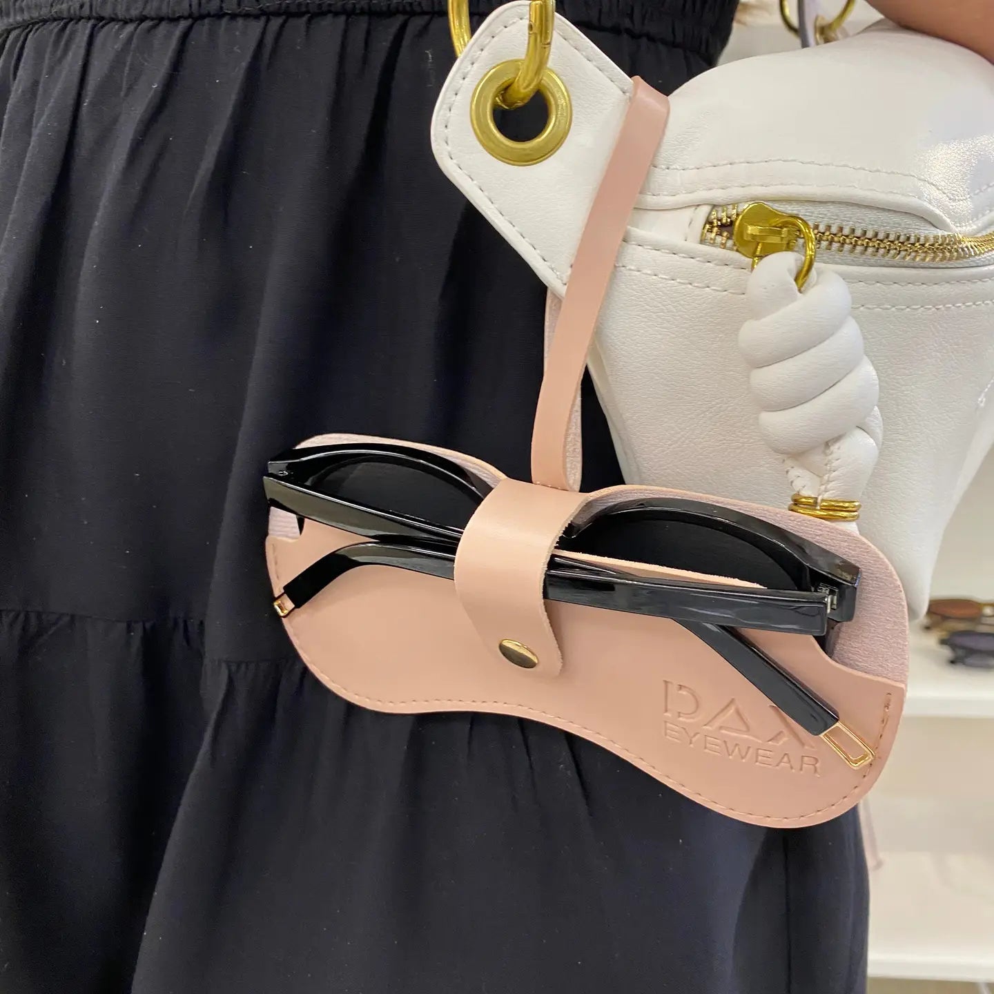 DAX eye wear holder - Hey Heifer Boutique