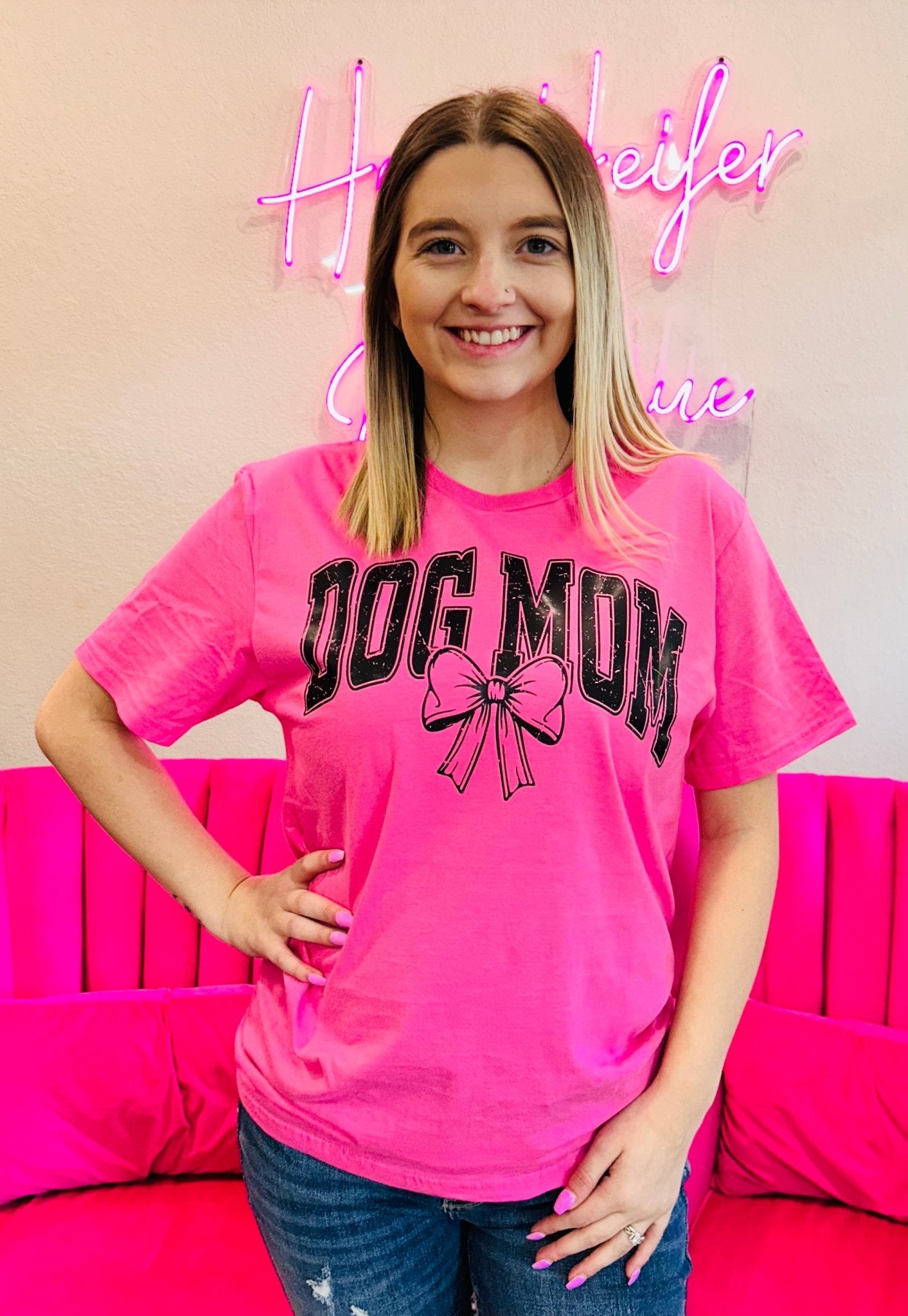 Dog Mom Tee - Hey Heifer Boutique