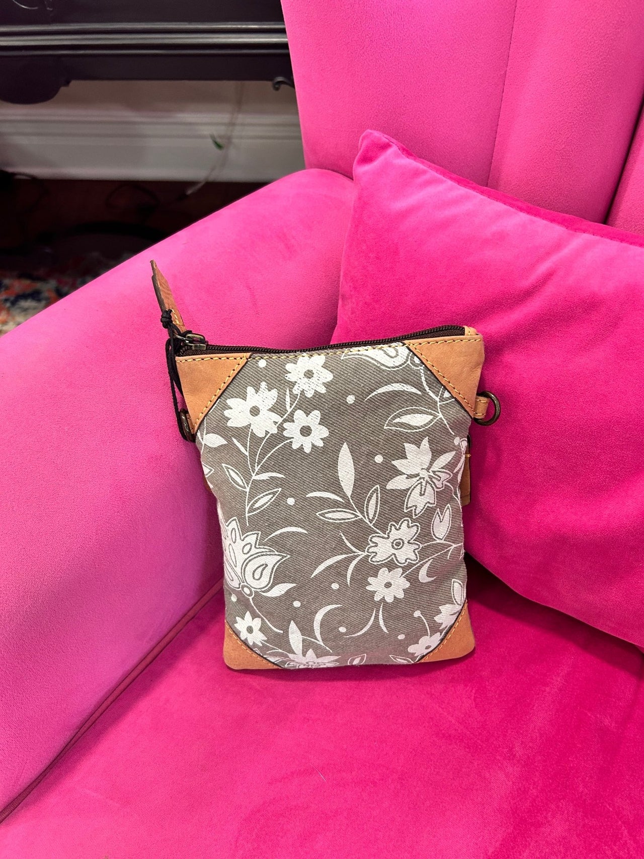 Flower Horse Trail Small Crossbody - Hey Heifer Boutique