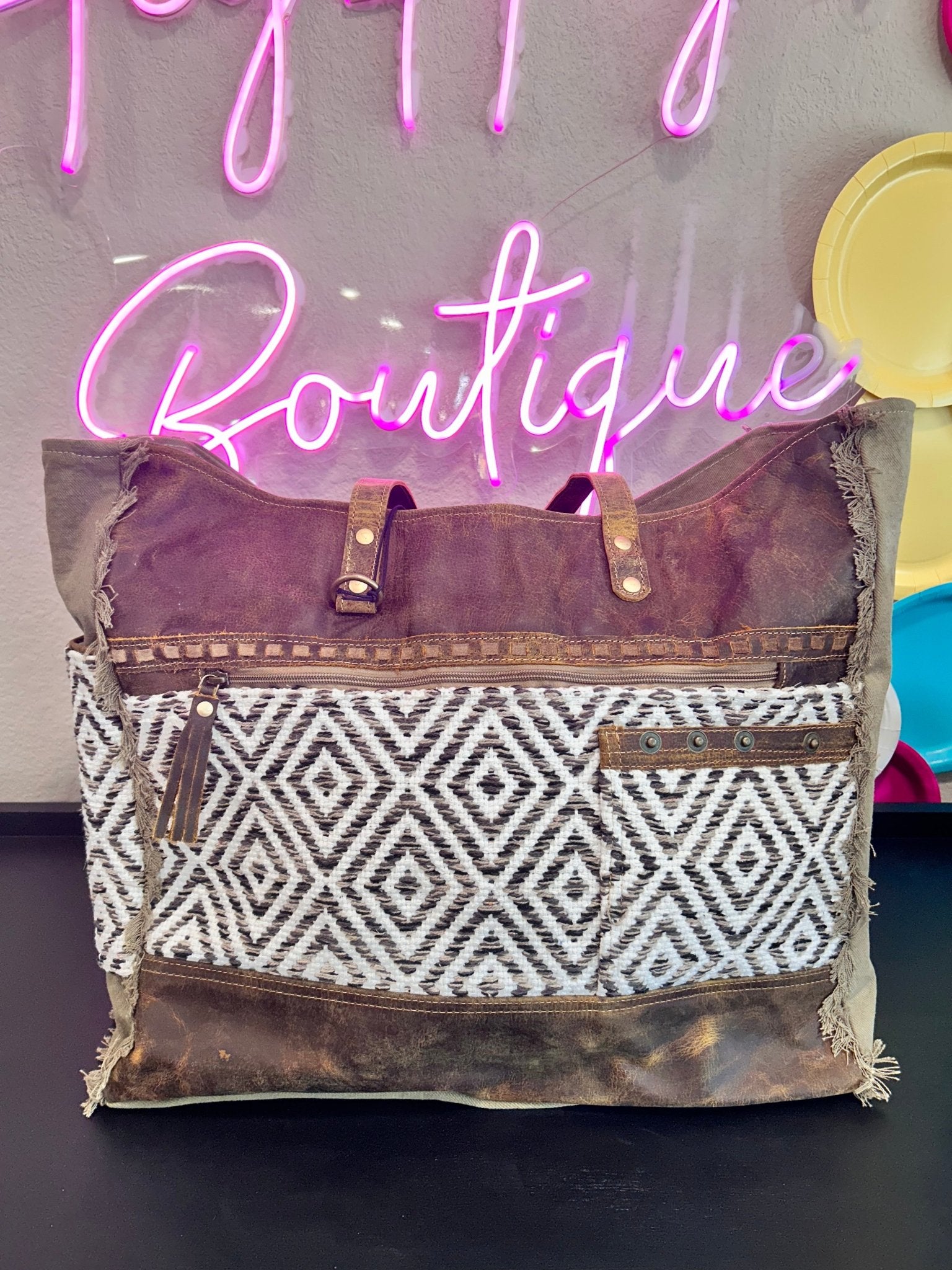 Sand Weever Weekender Bag - Hey Heifer Boutique