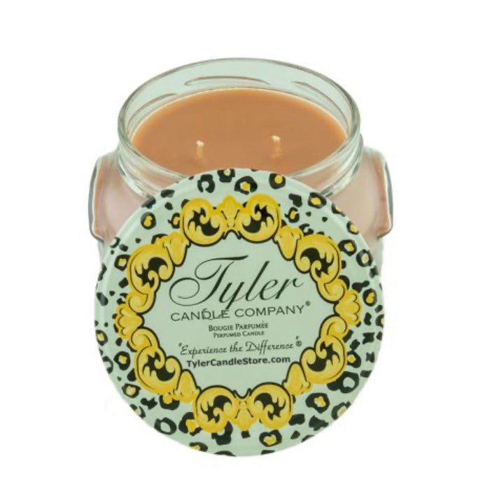 22oz Cinnabuns Candle - Hey Heifer Boutique